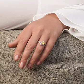 Двойное кольцо с желтым фианитом из серебра "Энергия" MIE