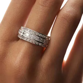 Серебряное кольцо Boulevard с фианитами MIE