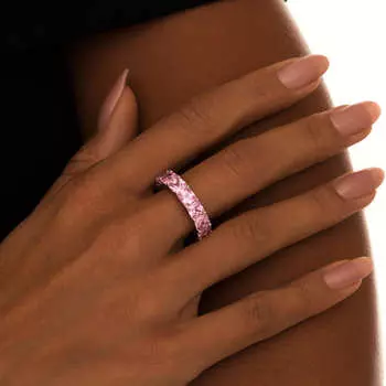 Серебряное кольцо с розовыми фианитами в огранке Ашер MIE