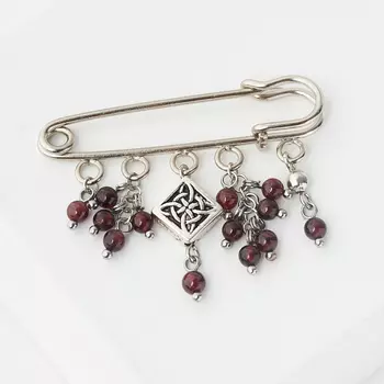 Брошь гранат альмандин (биж. сплав) (булавка)