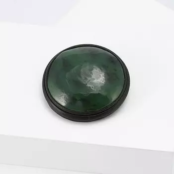 Брошь нефрит зеленый (натуральная кожа)