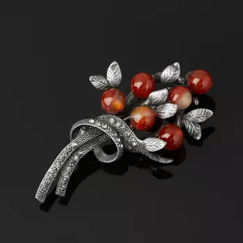 Брошь сердолик (биж. сплав)