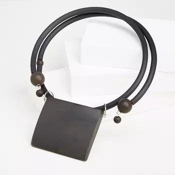 Бусы гагат матовый (колье) (регулируемый) (каучук, биж. сплав)