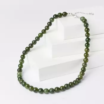 Бусы нефрит зеленый (биж. сплав) 8 мм 45 см (+7 см)
