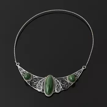 Бусы нефрит зеленый (нейзильбер) (колье) 42 см