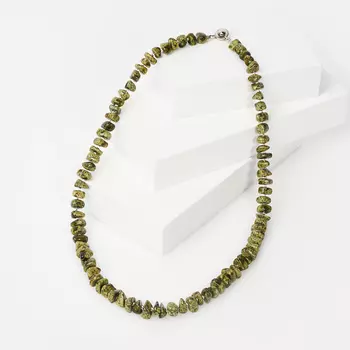 Бусы змеевик 53 см (биж. сплав)