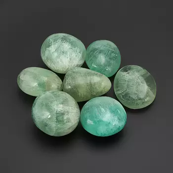 Галтовка флюорит (3-4 см) 1 шт