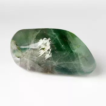 Галтовка флюорит зеленый M (7-12 см)