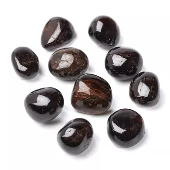 Галтовка гранат альмандин (2-2,5 см) 1 шт