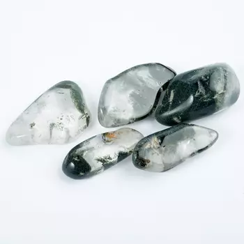 Галтовка кварц с хлоритом S (4-7 см) (1 шт)