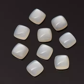 Кабошон лунный камень (адуляр) (1 шт) 8*8 мм