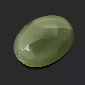 Кабошон нефрит зеленый 10*14 мм