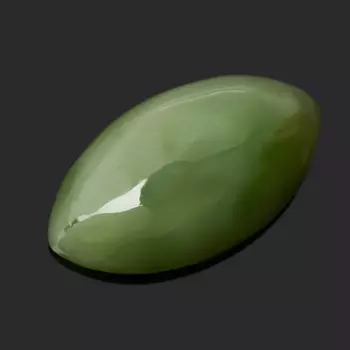 Кабошон нефрит зеленый 9*16 мм