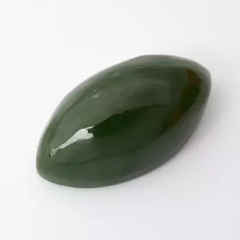 Кабошон нефрит зеленый 9*16 мм