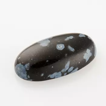 Кабошон обсидиан снежный 8*15 мм