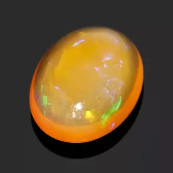 Кабошон опал благородный желтый 11*9*6 мм