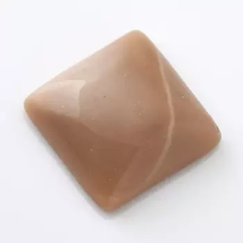 Кабошон яшма (мукаит) 16*16 мм