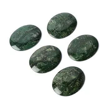 Кабошон тингуаит 31*41 мм