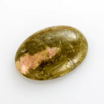 Кабошон унакит 13*18 мм