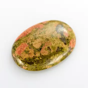 Кабошон унакит 22*30 мм