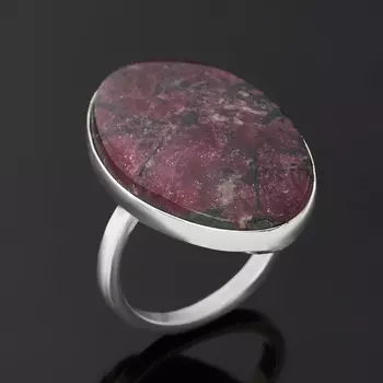 Кольцо эвдиалит (серебро 925 пр.) размер 17,5