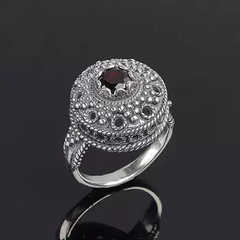 Кольцо гранат альмандин огранка (серебро 925 пр. оксидир.) размер 17,5 (регулируемый)