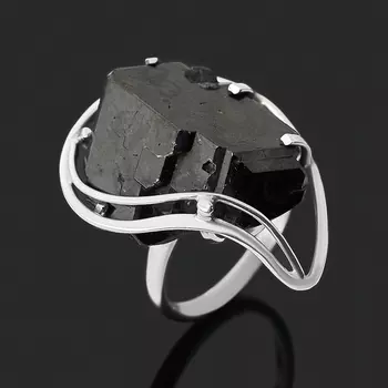 Кольцо гранат меланит (нейзильбер) размер 17,5