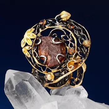 Кольцо гранат спессартин (серебро 925 пр. позолота, родир. черн.) (регулируемый) размер 19,5