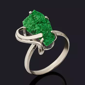 Кольцо гранат уваровит (дублет) (нейзильбер) размер 18,5