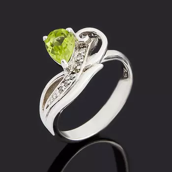 Кольцо хризолит огранка (серебро 925 пр.) размер 15,5