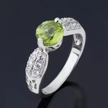 Кольцо хризолит огранка (серебро 925 пр.) размер 17,5