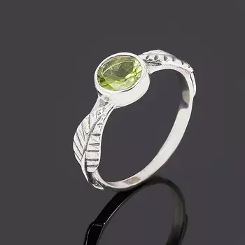 Кольцо хризолит огранка (серебро 925 пр. оксидир.) размер 17