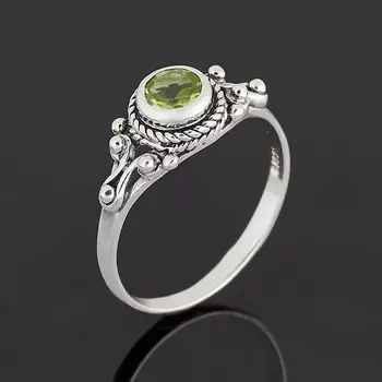 Кольцо хризолит (серебро 925 пр. оксидир.) огранка размер 19