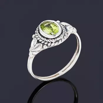 Кольцо хризолит (серебро 925 пр. оксидир.) огранка размер 17