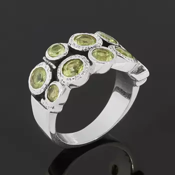 Кольцо хризолит (серебро 925 пр. оксидир.) огранка размер 17