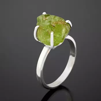 Кольцо хризолит (серебро 925 пр.) размер 18