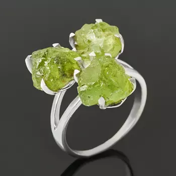 Кольцо хризолит (серебро 925 пр.) размер 18