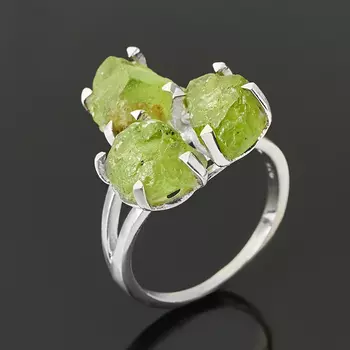 Кольцо хризолит (серебро 925 пр.) размер 18