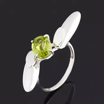 Кольцо хризолит (серебро 925 пр. родир. бел.) огранка размер 18