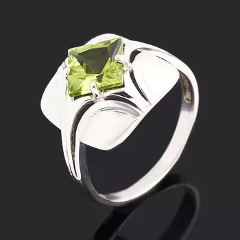 Кольцо хризолит (серебро 925 пр. родир. бел.) огранка размер 18,5