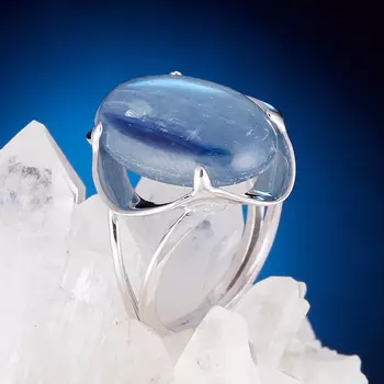 Кольцо кианит синий (серебро 925 пр.) размер 17