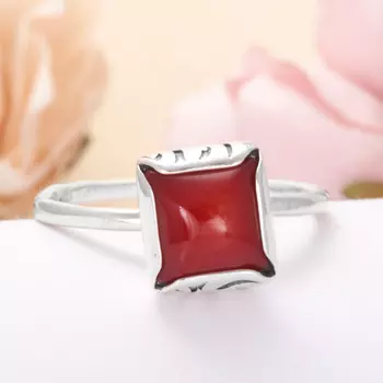 Кольцо коралл красный (серебро 925 пр.) размер 17