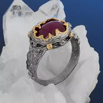 Кольцо корунд рубиновый (серебро 925 пр. позолота, родир. сер.) размер 17,5