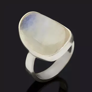 Кольцо лунный камень (адуляр) (серебро 925 пр.) размер 17