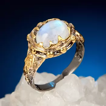 Кольцо лунный камень (адуляр) (серебро 925 пр. позолота, родир. сер.) размер 18,5