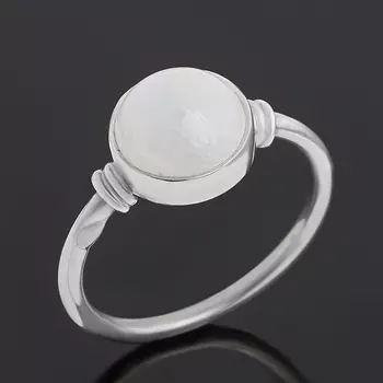 Кольцо лунный камень (адуляр) (серебро 925 пр.) размер 18