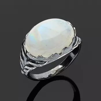 Кольцо лунный камень (серебро 925 пр.) размер 17,5