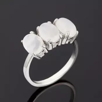 Кольцо лунный камень (серебро 925 пр.) размер 18,5