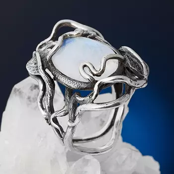 Кольцо лунный камень (серебро 925 пр., позолота) размер 18,5