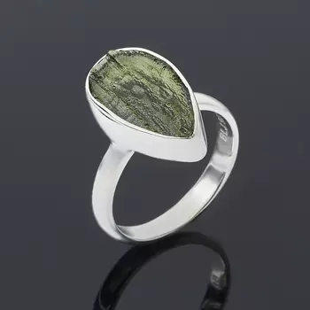 Кольцо молдавит (серебро 925 пр.) размер 16,5